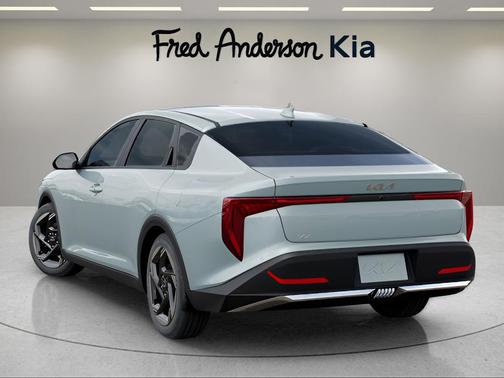 2025 Kia K4 EX