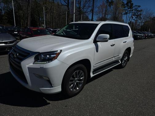 Starfire Pearl 2019 Lexus GX 460 Luxury