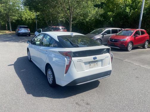 2016 Toyota Prius Three