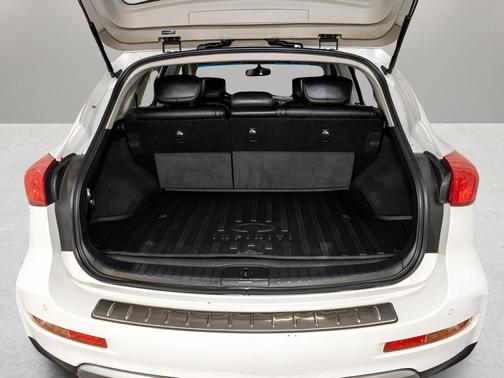 2017 INFINITI QX50 Base