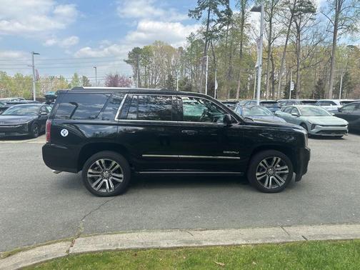 Onyx Black 2019 GMC Yukon Denali