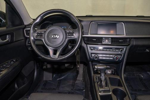 2018 Kia Optima S