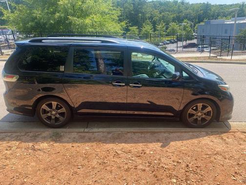 2017 Toyota Sienna SE Premium