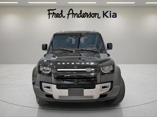 2023 Land Rover Defender 130 SE