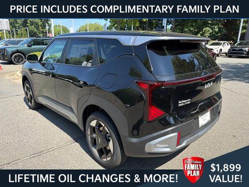 Aurora Black Pearl 2027 Kia Seltos S