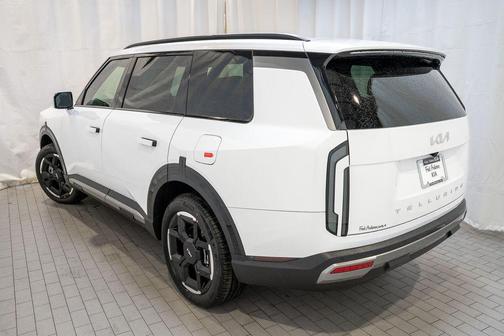 Glacial White Pearl 2027 Kia Telluride EX