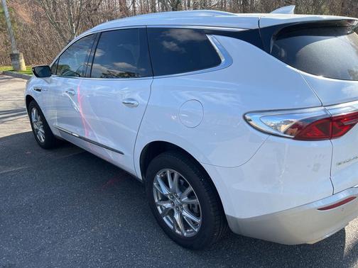 2023 Buick Enclave Essence FWD