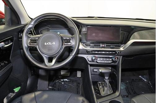 2022 Kia Niro Touring SE
