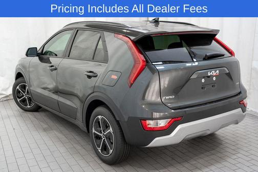 Interstellar Gray 2026 Kia Niro EX