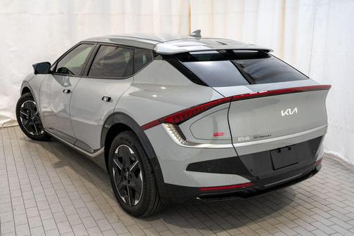 2025 Kia EV6 Wind