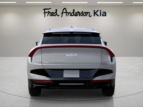 2025 Kia EV6 Wind