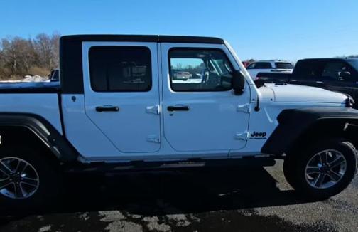 Bright White Clearcoat 2020 Jeep Gladiator Sport S