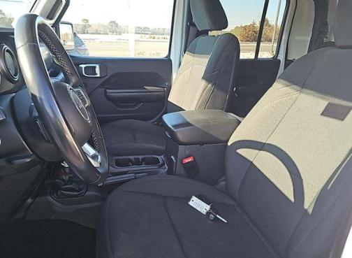 Bright White Clearcoat 2020 Jeep Gladiator Sport S