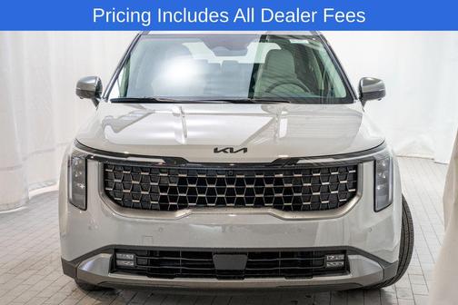 Ceramic Silver 2026 Kia Carnival SX