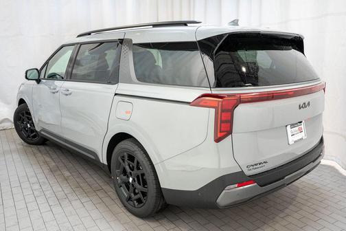 Ceramic Silver 2026 Kia Carnival SX