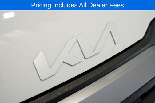 Glacial White Pearl 2026 Kia Sportage LX
