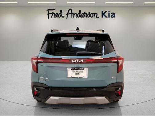 2024 Kia Seltos EX