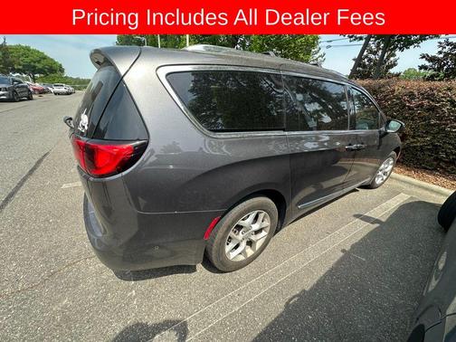 Granite Crystal Metallic Clearcoat 2020 Chrysler Pacifica Touring L