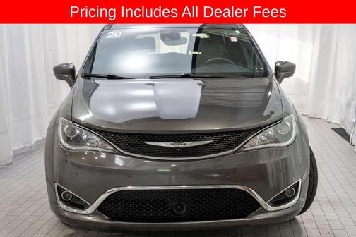Granite Crystal Metallic Clearcoat 2020 Chrysler Pacifica Touring L