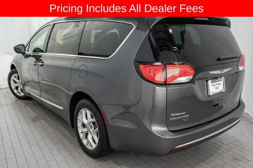 Granite Crystal Metallic Clearcoat 2020 Chrysler Pacifica Touring L