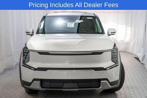 Ivory Silver 2026 Kia EV9 Light Long Range
