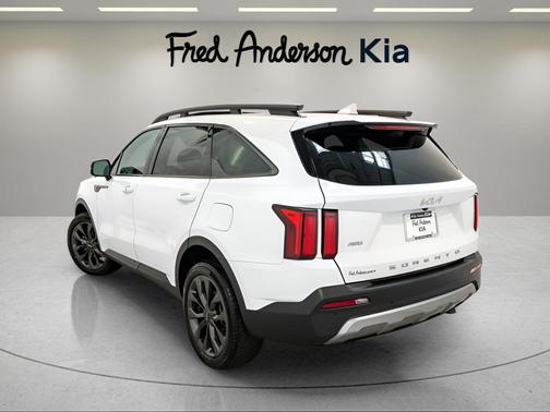 2022 Kia Sorento SX