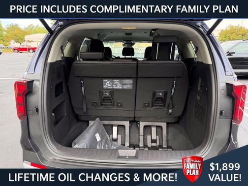 Deep Chroma Blue 2027 Kia Carnival Hybrid EX