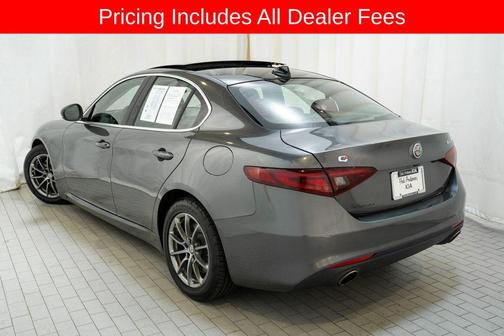Vesuvio Gray Metallic 2018 Alfa Romeo Giulia Base