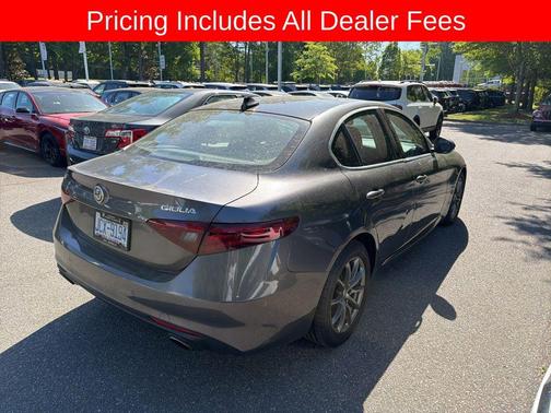Vesuvio Gray Metallic 2018 Alfa Romeo Giulia Base