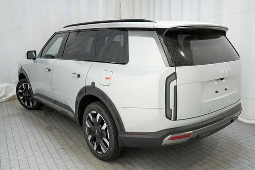 Ivory Silver 2027 Kia Telluride S