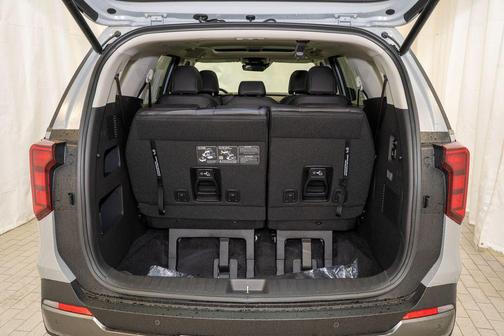 Ceramic Silver 2026 Kia Carnival SX