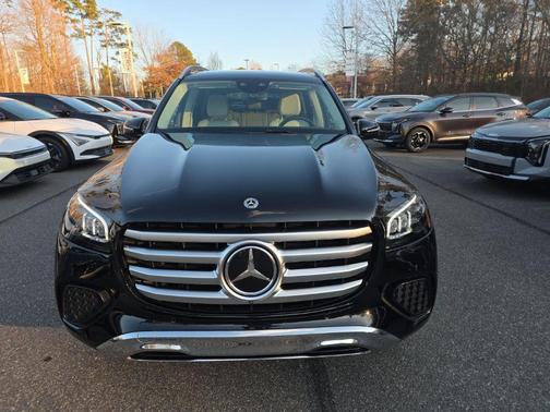 2025 Mercedes-Benz GLS 450 4MATIC
