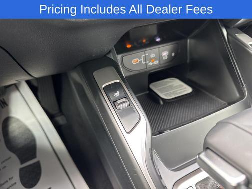 Glacial White Pearl 2026 Kia Sorento S
