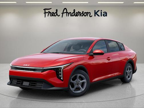 2025 Kia K4 LXS