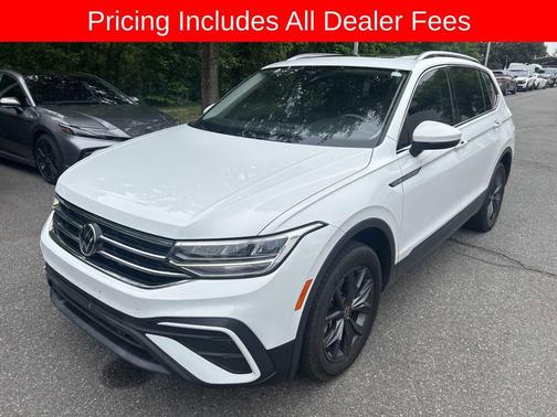 White Pearl 2022 Volkswagen Tiguan 2.0T SE 4MOTION
