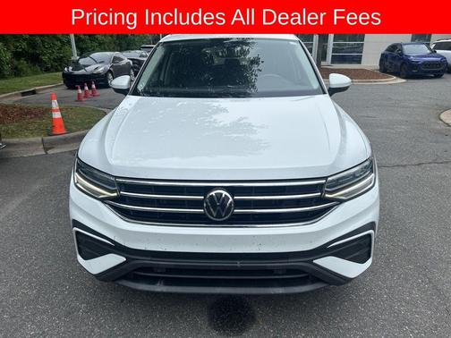 White Pearl 2022 Volkswagen Tiguan 2.0T SE 4MOTION
