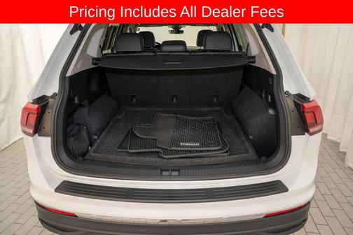 White Pearl 2022 Volkswagen Tiguan 2.0T SE 4MOTION