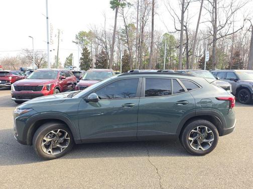 2025 Chevrolet Trax LT