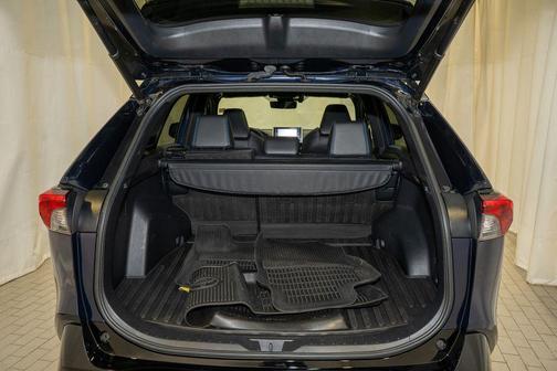 2020 Toyota RAV4 Hybrid SE