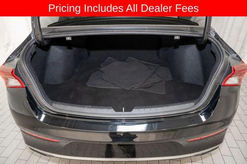 Ebony Black 2022 Kia K5 EX