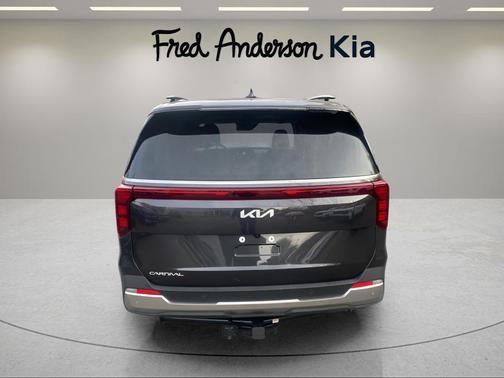 2025 Kia Carnival SX
