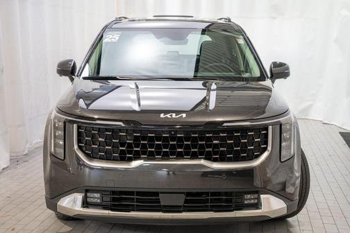 2025 Kia Carnival SX