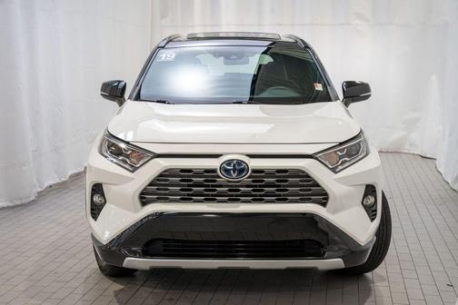 2019 Toyota RAV4 Hybrid SE