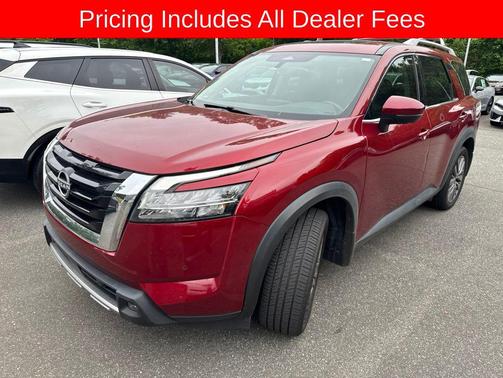 Scarlet Ember 2024 Nissan Pathfinder SL FWD