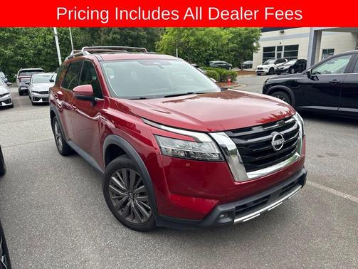 Scarlet Ember 2024 Nissan Pathfinder SL FWD