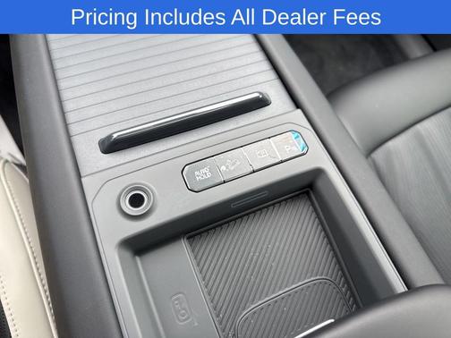 Glacier White Pearl/Ebony Black Roof 2026 Kia EV9 GT-Line