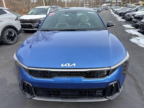 2025 Kia K4 GT-Line