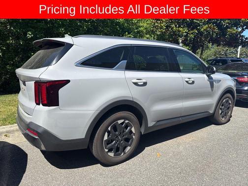 Wolf Gray 2025 Kia Sorento S