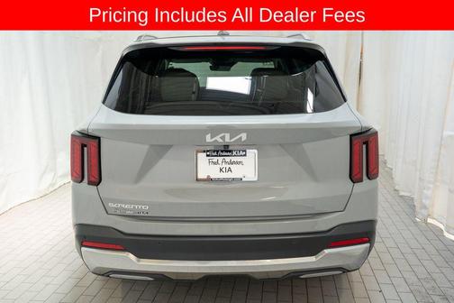 Wolf Gray 2025 Kia Sorento S