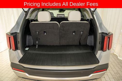Wolf Gray 2025 Kia Sorento S